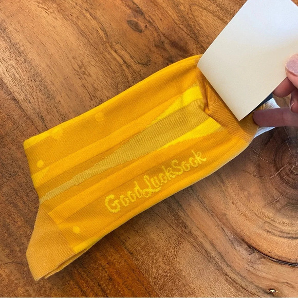 NWT Beer Mug 🍺 Themed Adult Dress Socks Size 7-12 - Picture 2 of 7